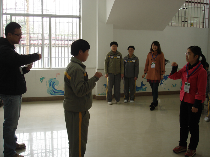 我馆团委组织青年志愿者赴省未管所开展帮教活动; 广东省少年犯管教所